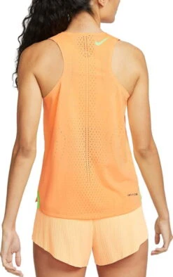 Canotte E Top Nike W NK DFADV AROSWFT SINGLET 5 Canotte E Top Nike W NK DFADV AROSWFT SINGLET -Run Elle Negozio nike w nk dfadv aroswft singlet 487865 dm7551 812 960