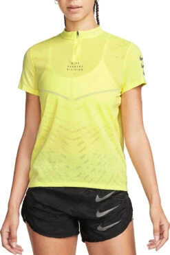 Magliette Nike W NK DFADV RUN DVN ENG SS TOP