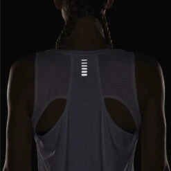 Canotte E Top Under Armour IsoChill Laser 8 Canotte E Top Under Armour IsoChill Laser -Run Elle Negozio under armour under armour isochill laser 488538 1372270 102 960